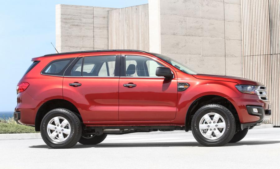 Ford Everest Ambiete 2015 года  (AU) (фото 14 из 40)